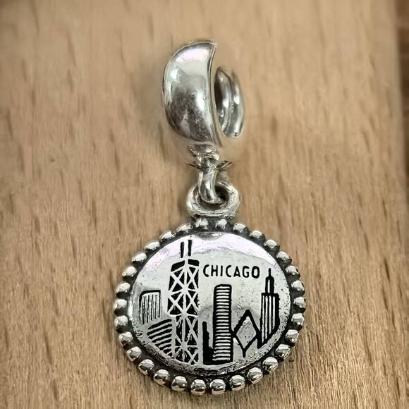 Pandora Chicago Exclusive Charm Pendant, S925 Silver Bracelets - Picture 1 of 4